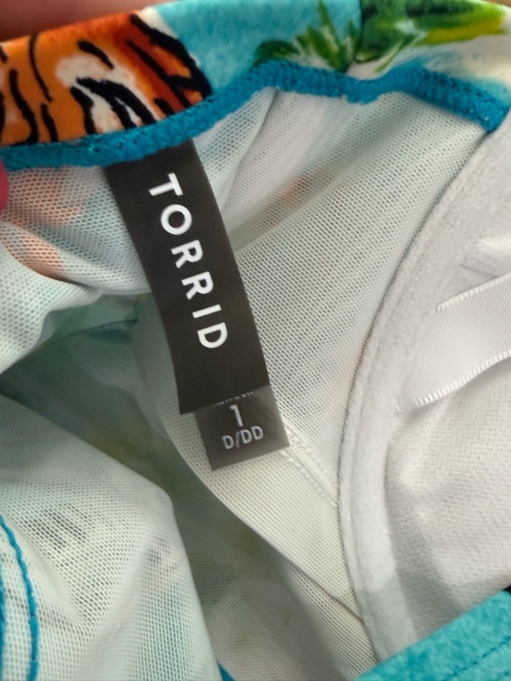 Torrid Retro Underwire Ruched Cup Bikini Top - Picture 7 of 8